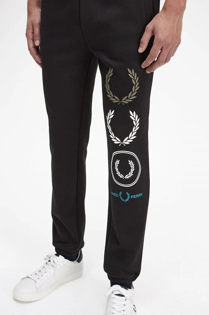 Штаны Fred Perry Graphic Branding Sweatpants